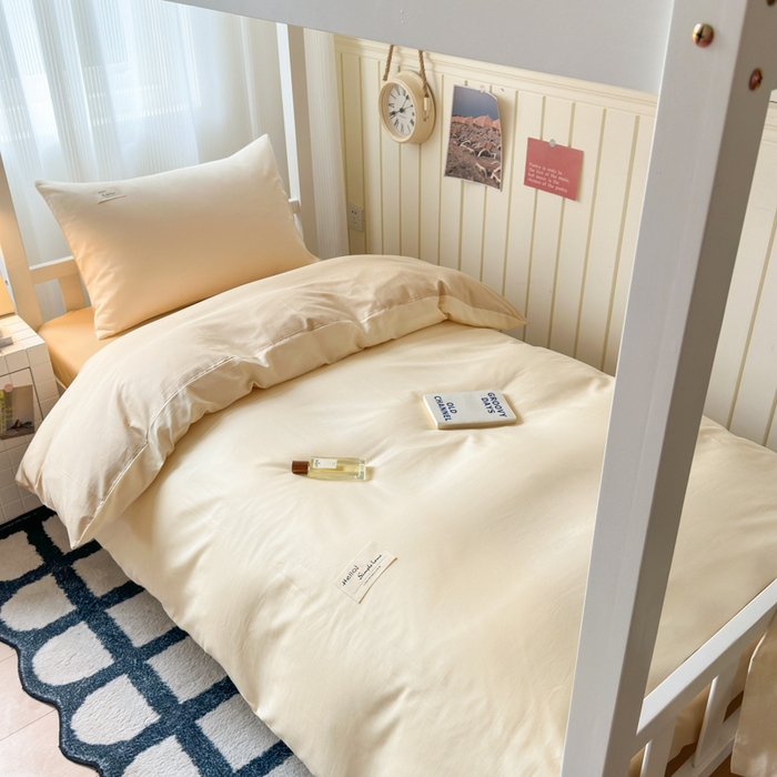 91家纺网 家纺一手货源 找家纺 曼之夏 2025新款全棉拼色纯色宿舍学生三件套 米白+浅驼