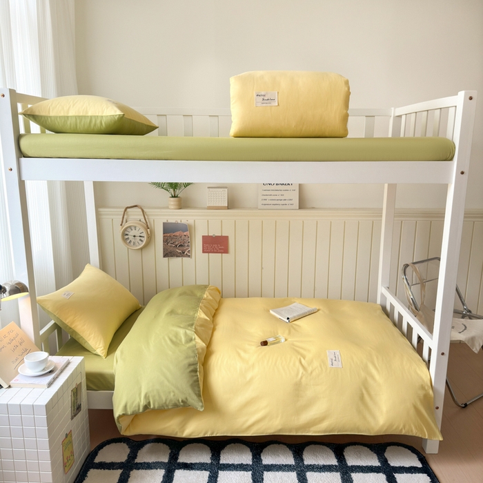 91家纺网 家纺一手货源 找家纺 曼之夏 2025新款全棉拼色纯色宿舍学生三件套 杏黄+草绿