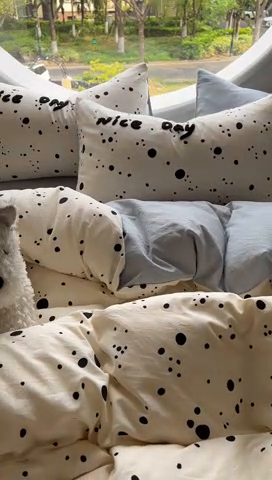 91家纺网 家纺一手货源 找家纺 百寐 2025新款亲肤柔软水洗棉卡通可爱学生季宿舍床三四件套非全棉毛巾绣 斑点狗狗