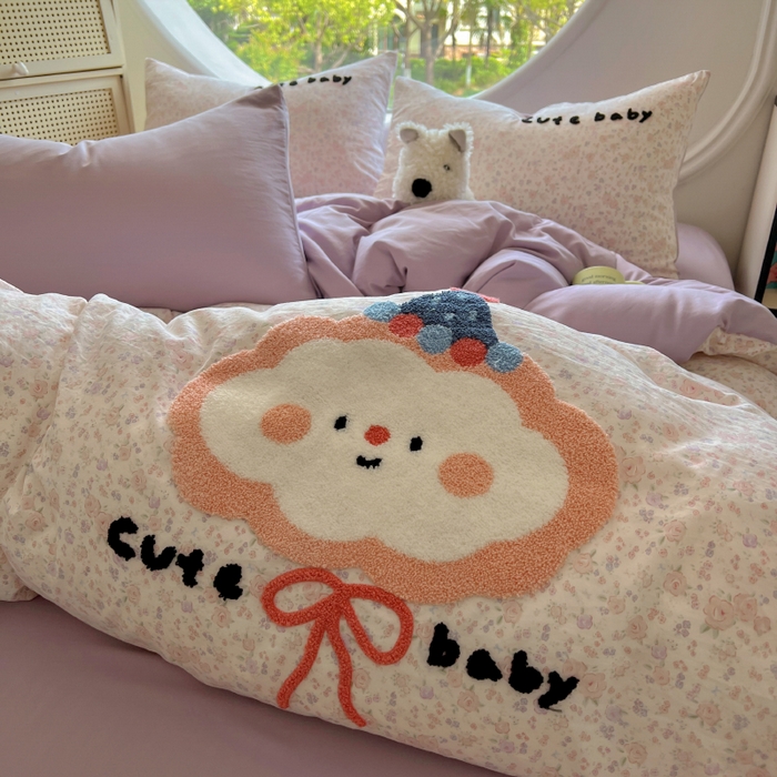 91家纺网 家纺一手货源 找家纺 百寐 2025新款亲肤柔软水洗棉卡通可爱学生季宿舍床三四件套非全棉毛巾绣 碎花云朵