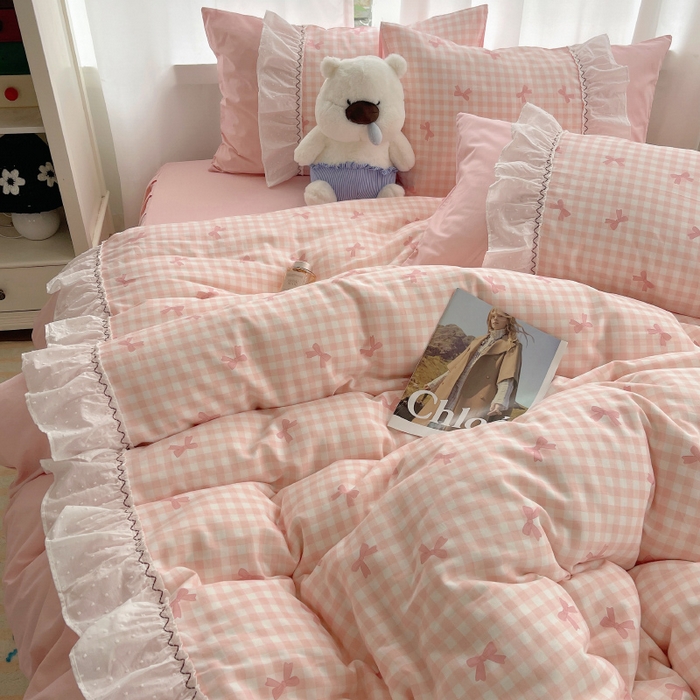 91家纺网 家纺一手货源 找家纺 （总）瑞莱 2025冬季新款13372舞动花边全棉四件套系列