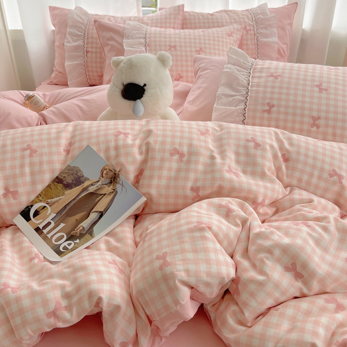 91家纺网 家纺一手货源 找家纺 （总）瑞莱 2025冬季新款13372舞动花边全棉四件套系列