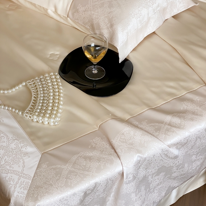 91家纺网 家纺一手货源 找家纺 太古汇2025春夏新款兰精天丝高精密夏被夏凉被空调被四件套奥斯汀系列奥斯汀系列 奥斯汀-奶油白