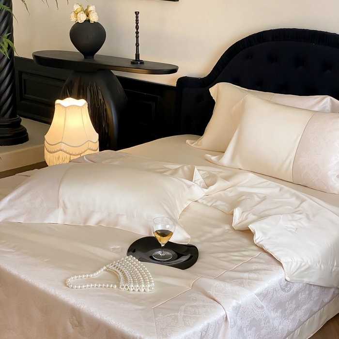 91家纺网 家纺一手货源 找家纺 太古汇2025春夏新款兰精天丝高精密夏被夏凉被空调被四件套奥斯汀系列奥斯汀系列 奥斯汀-奶油白