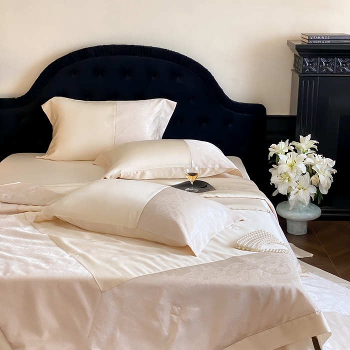 91家纺网 家纺一手货源 找家纺 太古汇2025春夏新款兰精天丝高精密夏被夏凉被空调被四件套奥斯汀系列奥斯汀系列 奥斯汀-奶油白