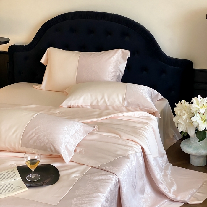 91家纺网 家纺一手货源 找家纺 太古汇2025春夏新款兰精天丝高精密夏被夏凉被空调被四件套奥斯汀系列奥斯汀系列 奥斯汀-樱花粉