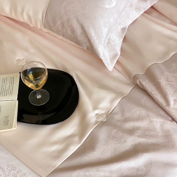 91家纺网 家纺一手货源 找家纺 太古汇2025春夏新款兰精天丝高精密夏被夏凉被空调被四件套奥斯汀系列奥斯汀系列 奥斯汀-樱花粉