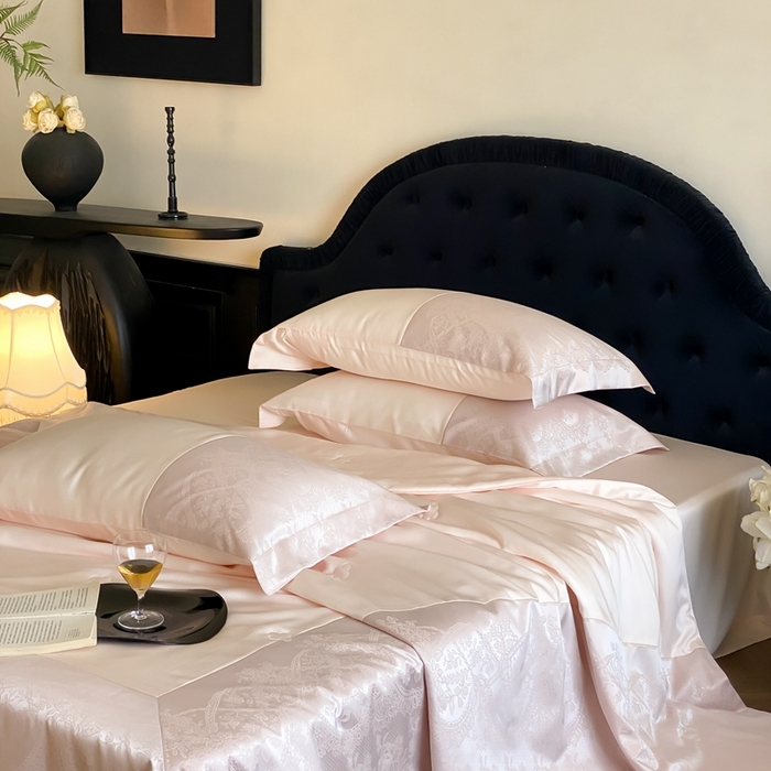 91家纺网 家纺一手货源 找家纺 太古汇2025春夏新款兰精天丝高精密夏被夏凉被空调被四件套奥斯汀系列奥斯汀系列 奥斯汀-樱花粉