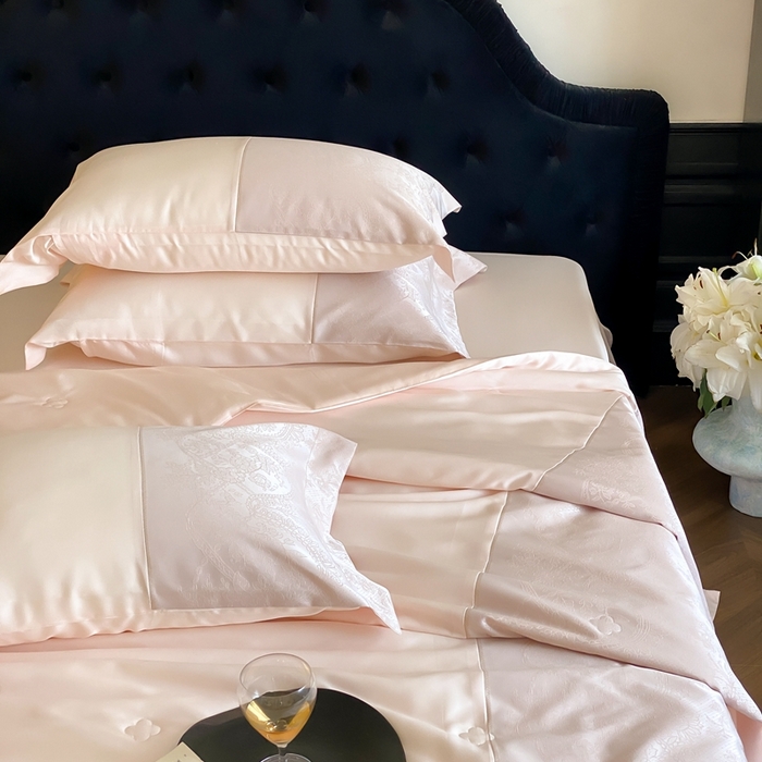 91家纺网 家纺一手货源 找家纺 太古汇2025春夏新款兰精天丝高精密夏被夏凉被空调被四件套奥斯汀系列奥斯汀系列 奥斯汀-樱花粉