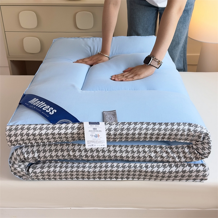 91家纺网 家纺一手货源 找家纺 默忆 2025新款水洗棉抗菌床垫千鸟格系列 千鸟格-蓝色