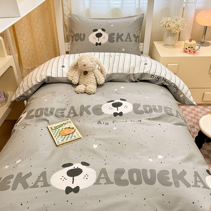 91家纺网 家纺一手货源 找家纺 （总）小懒猪 2025新款ins风小红书同款卡通小清新13372全棉纯棉AB版学生上下铺三件套