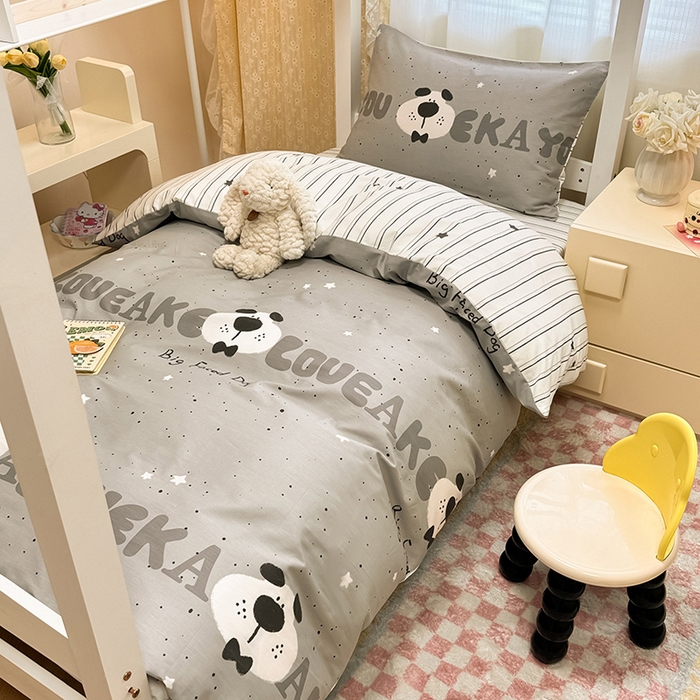 91家纺网 家纺一手货源 找家纺 （总）小懒猪 2025新款ins风小红书同款卡通小清新13372全棉纯棉AB版学生上下铺三件套