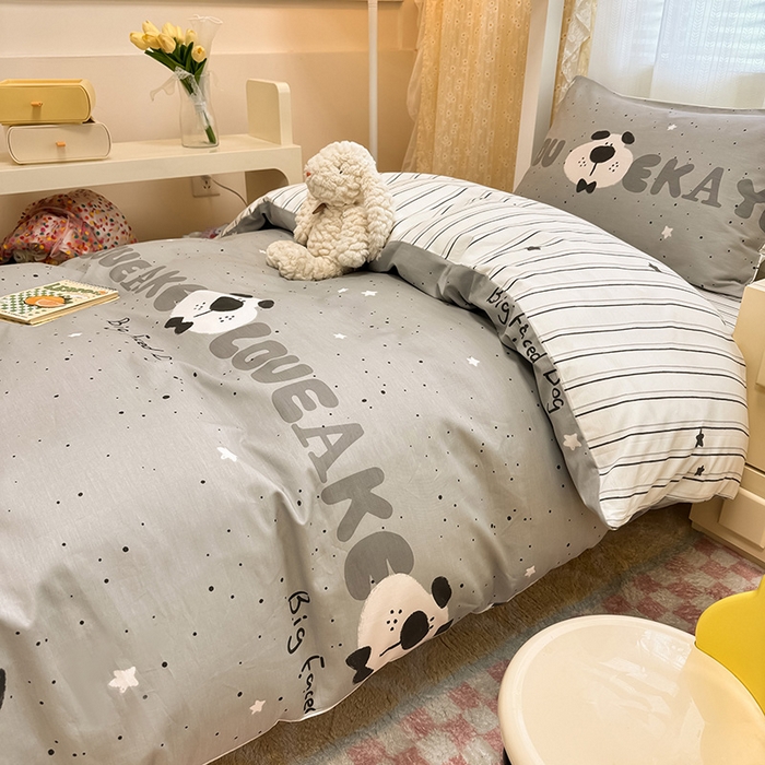 91家纺网 家纺一手货源 找家纺 （总）小懒猪 2025新款ins风小红书同款卡通小清新13372全棉纯棉AB版学生上下铺三件套