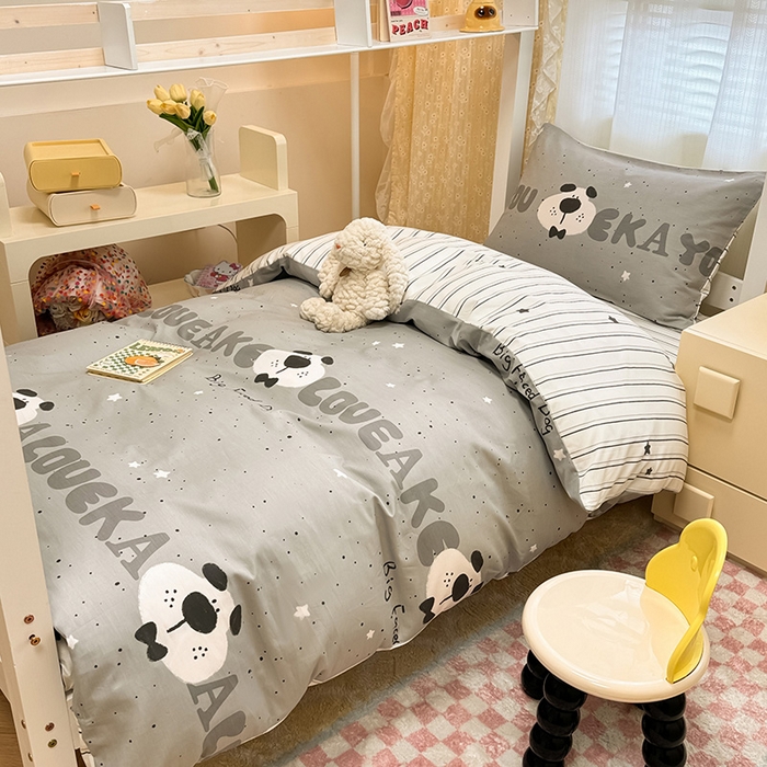 91家纺网 家纺一手货源 找家纺 （总）小懒猪 2025新款ins风小红书同款卡通小清新13372全棉纯棉AB版学生上下铺三件套