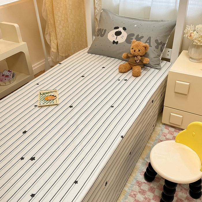 91家纺网 家纺一手货源 找家纺 （总）小懒猪 2025新款ins风小红书同款卡通小清新13372全棉纯棉AB版学生上下铺三件套