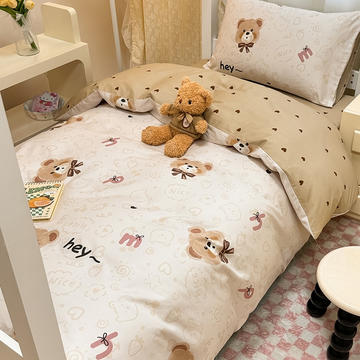 91家纺网 家纺一手货源 找家纺 （总）小懒猪 2025新款ins风小红书同款卡通小清新13372全棉纯棉AB版学生上下铺三件套