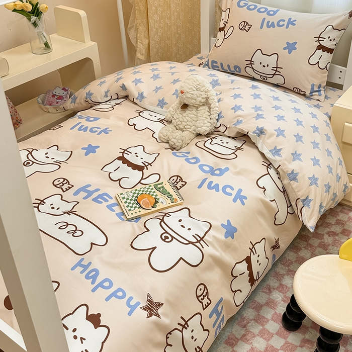 91家纺网 家纺一手货源 找家纺 （总）小懒猪 2025新款ins风小红书同款卡通小清新13372全棉纯棉AB版学生上下铺三件套