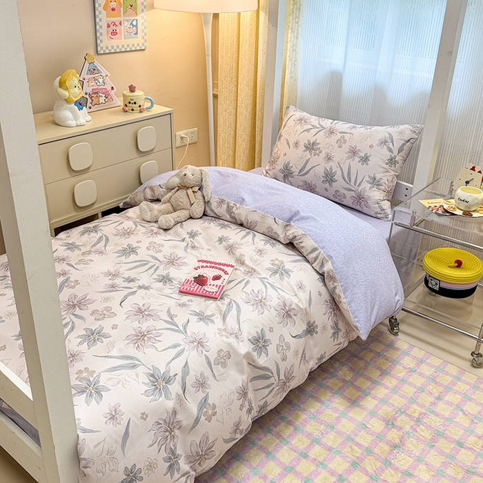 91家纺网 家纺一手货源 找家纺 （总）小懒猪 2025新款ins风小红书同款卡通小清新13372全棉纯棉AB版学生上下铺三件套