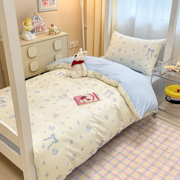 91家纺网 家纺一手货源 找家纺 （总）小懒猪 2025新款ins风小红书同款卡通小清新13372全棉纯棉AB版学生上下铺三件套