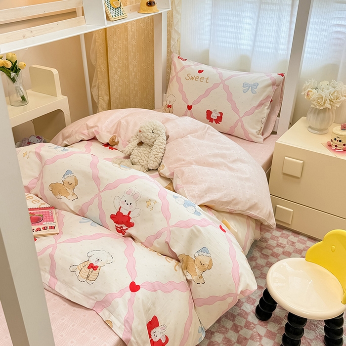 91家纺网 家纺一手货源 找家纺 小懒猪 2025新款ins风小红书同款卡通小清新13372全棉纯棉AB版学生上下铺三件套 洛贝莎