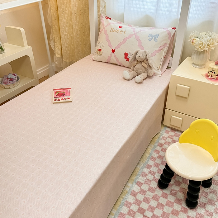 91家纺网 家纺一手货源 找家纺 小懒猪 2025新款ins风小红书同款卡通小清新13372全棉纯棉AB版学生上下铺三件套 洛贝莎