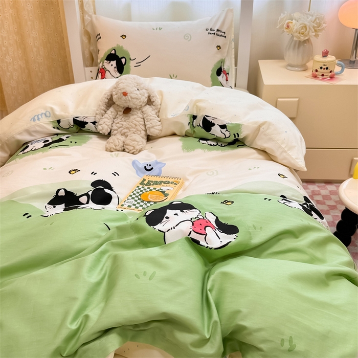 91家纺网 家纺一手货源 找家纺 小懒猪 2025新款ins风小红书同款卡通小清新13372全棉纯棉AB版学生上下铺三件套 淘气喵