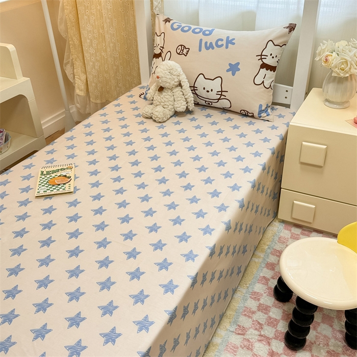 91家纺网 家纺一手货源 找家纺 小懒猪 2025新款ins风小红书同款卡通小清新13372全棉纯棉AB版学生上下铺三件套 幸运猫咪