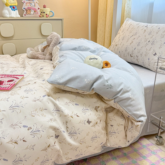 91家纺网 家纺一手货源 找家纺 小懒猪 2025新款ins风小红书同款卡通小清新13372全棉纯棉AB版学生上下铺三件套 蝶恋花