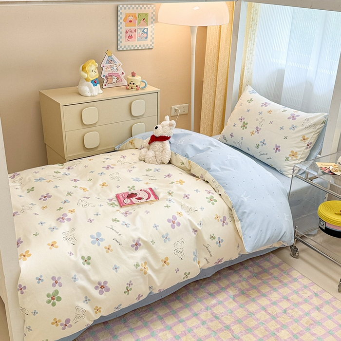 91家纺网 家纺一手货源 找家纺 小懒猪 2025新款ins风小红书同款卡通小清新13372全棉纯棉AB版学生上下铺三件套 花蝶梦语