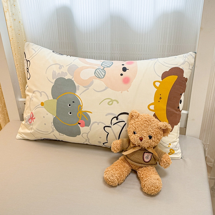 91家纺网 家纺一手货源 找家纺 小懒猪 2025新款ins风小红书同款卡通小清新13372全棉纯棉AB版学生上下铺三件套 酷宝欢趣