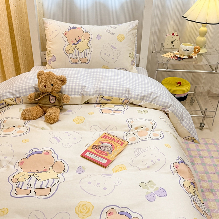 91家纺网 家纺一手货源 找家纺 小懒猪 2025新款ins风小红书同款卡通小清新13372全棉纯棉AB版学生上下铺三件套 蜜果熊乐