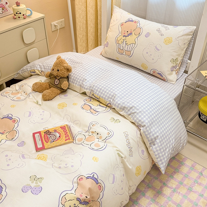 91家纺网 家纺一手货源 找家纺 小懒猪 2025新款ins风小红书同款卡通小清新13372全棉纯棉AB版学生上下铺三件套 蜜果熊乐