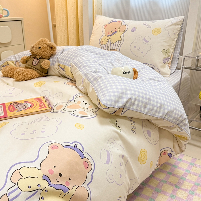 91家纺网 家纺一手货源 找家纺 小懒猪 2025新款ins风小红书同款卡通小清新13372全棉纯棉AB版学生上下铺三件套 蜜果熊乐