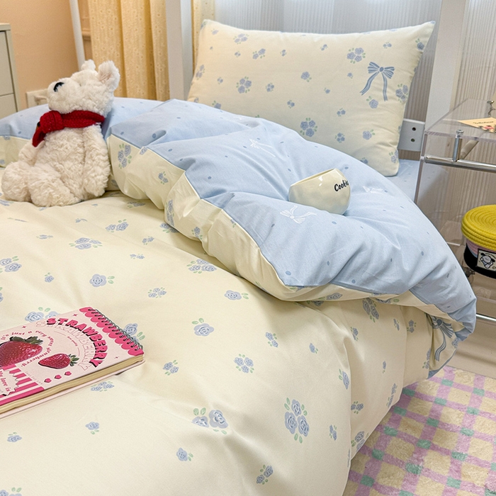 91家纺网 家纺一手货源 找家纺 小懒猪 2025新款ins风小红书同款卡通小清新13372全棉纯棉AB版学生上下铺三件套 清柔漫漫