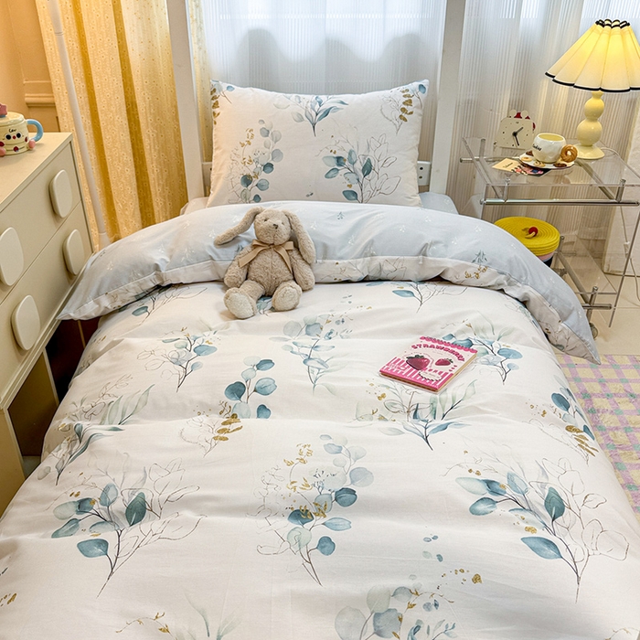 91家纺网 家纺一手货源 找家纺 小懒猪 2025新款ins风小红书同款卡通小清新13372全棉纯棉AB版学生上下铺三件套 枝蔓云舒