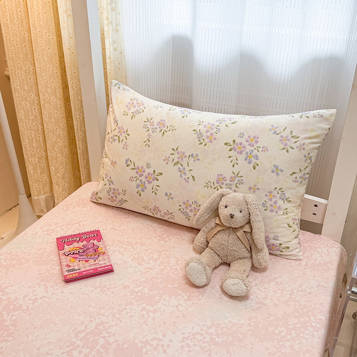 91家纺网 家纺一手货源 找家纺 小懒猪 2025新款ins风小红书同款卡通小清新13372全棉纯棉AB版学生上下铺三件套 紫婉花漾