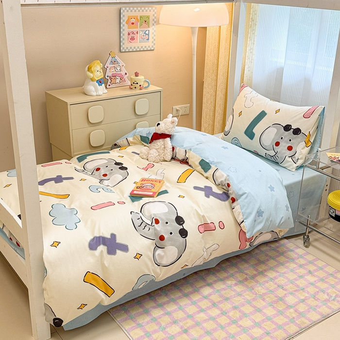 91家纺网 家纺一手货源 找家纺 小懒猪 2025新款ins风小红书同款卡通小清新13372全棉纯棉AB版学生上下铺三件套 字母小象