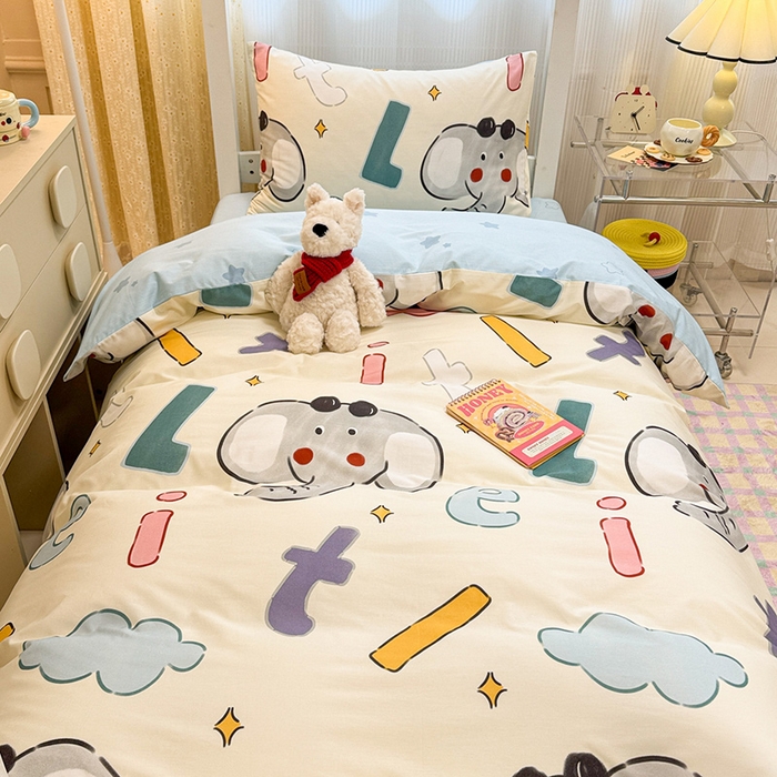 91家纺网 家纺一手货源 找家纺 小懒猪 2025新款ins风小红书同款卡通小清新13372全棉纯棉AB版学生上下铺三件套 字母小象