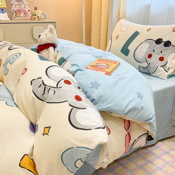 91家纺网 家纺一手货源 找家纺 小懒猪 2025新款ins风小红书同款卡通小清新13372全棉纯棉AB版学生上下铺三件套 字母小象