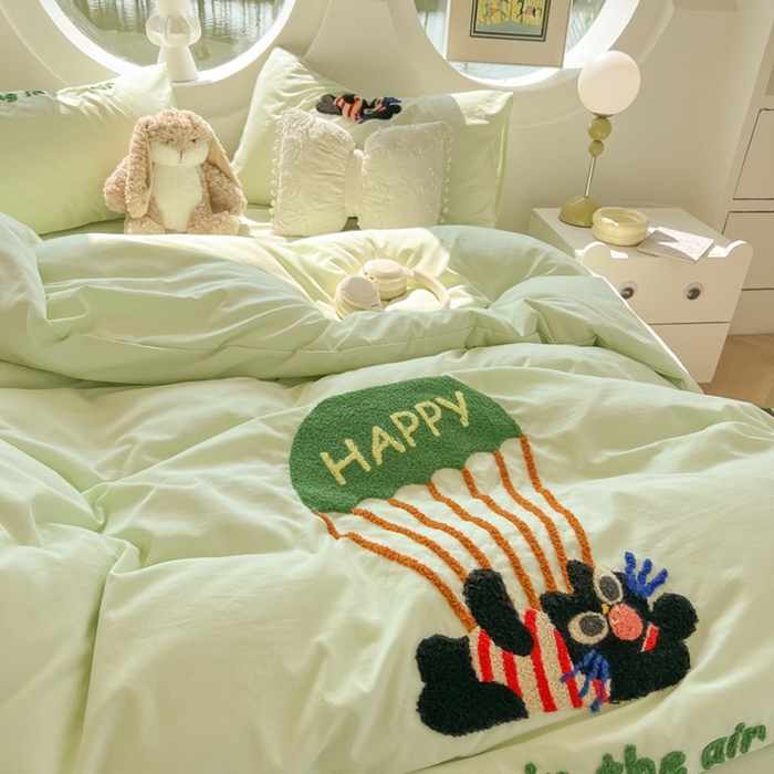 91家纺网 家纺一手货源 找家纺 韩巢家纺 2025新款毛巾绣四件套超柔水洗棉学生宿舍床上三件套（提供卖家秀） 快乐小喵