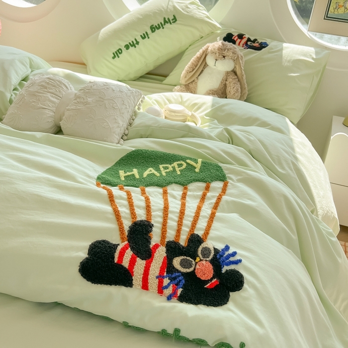 91家纺网 家纺一手货源 找家纺 韩巢家纺 2025新款毛巾绣四件套超柔水洗棉学生宿舍床上三件套（提供卖家秀） 快乐小喵