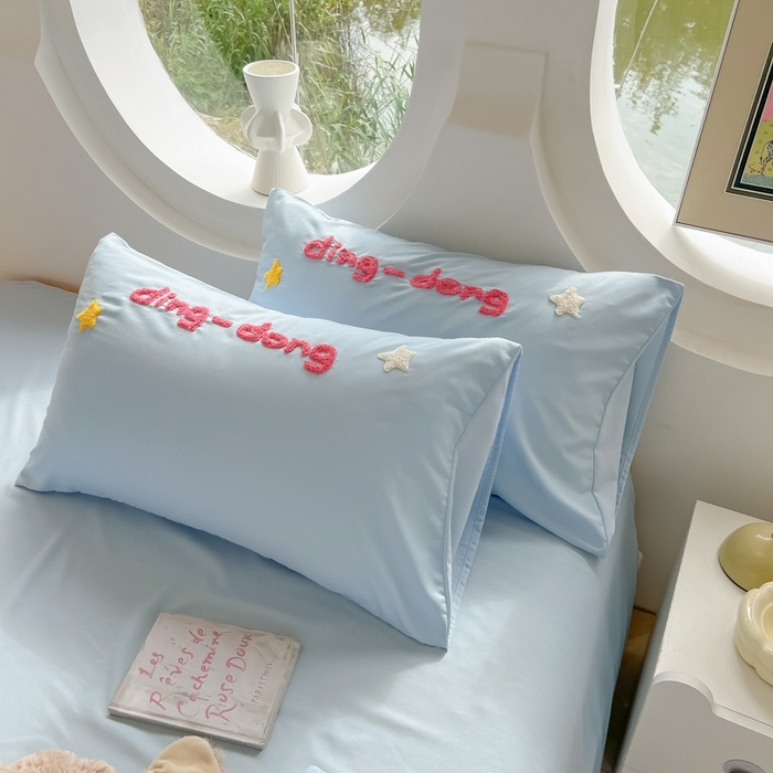 91家纺网 家纺一手货源 找家纺 韩巢家纺 2025新款毛巾绣四件套超柔水洗棉学生宿舍床上三件套（提供卖家秀） 晚安