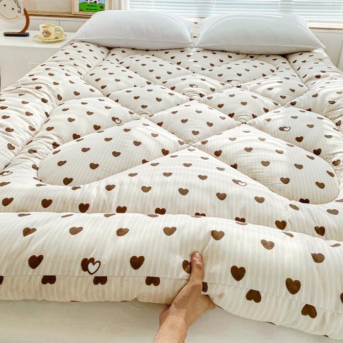 91家纺网 家纺一手货源 找家纺 缦卡琳家纺 2025新款活性生态棉纤维床垫 一心一意