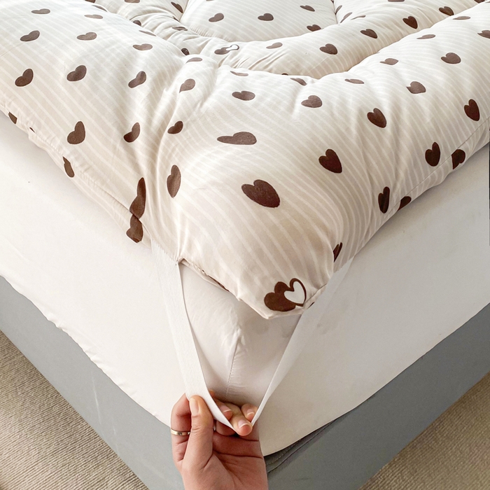 91家纺网 家纺一手货源 找家纺 缦卡琳家纺 2025新款活性生态棉纤维床垫 一心一意