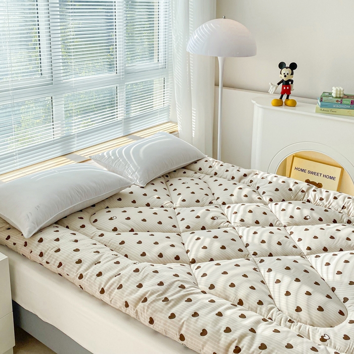 91家纺网 家纺一手货源 找家纺 缦卡琳家纺 2025新款活性生态棉纤维床垫 一心一意