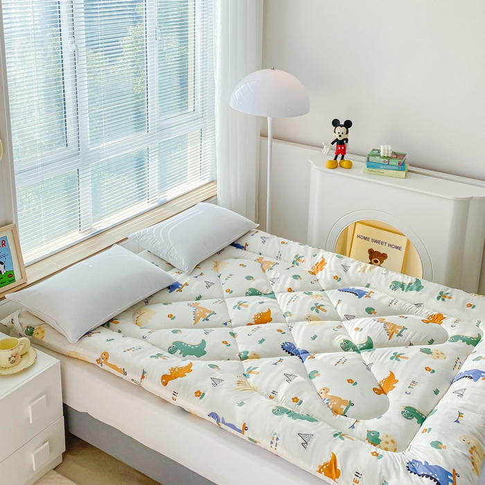 91家纺网 家纺一手货源 找家纺 缦卡琳家纺 2025新款活性生态棉纤维床垫 恐龙派对