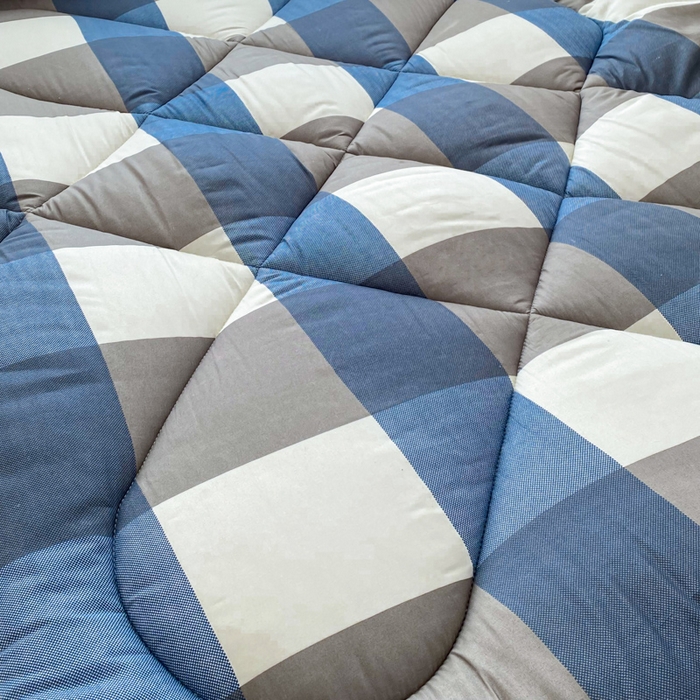 91家纺网 家纺一手货源 找家纺 缦卡琳家纺 2025新款活性生态棉纤维床垫 蓝大格