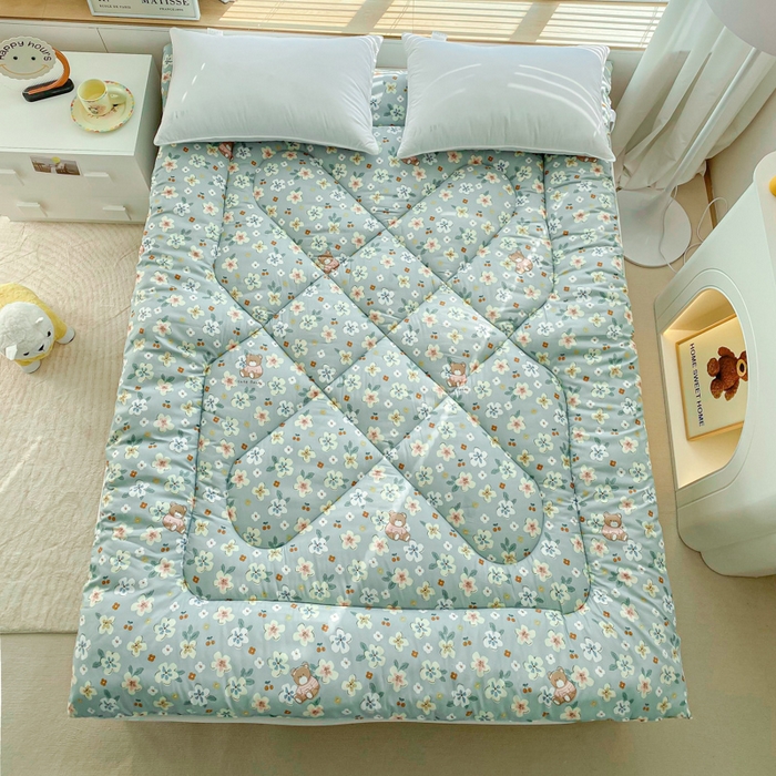 91家纺网 家纺一手货源 找家纺 缦卡琳家纺 2025新款活性生态棉纤维床垫 花丛小兔