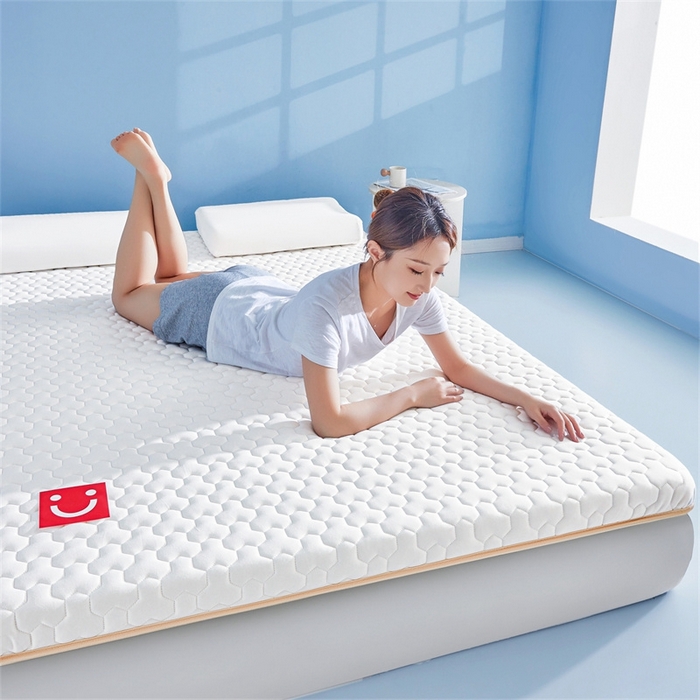 91家纺网 家纺一手货源 找家纺 芊梵床垫 2025新款A类牛奶丝乳胶硬质棉床垫-成人款 笑脸-纯净白