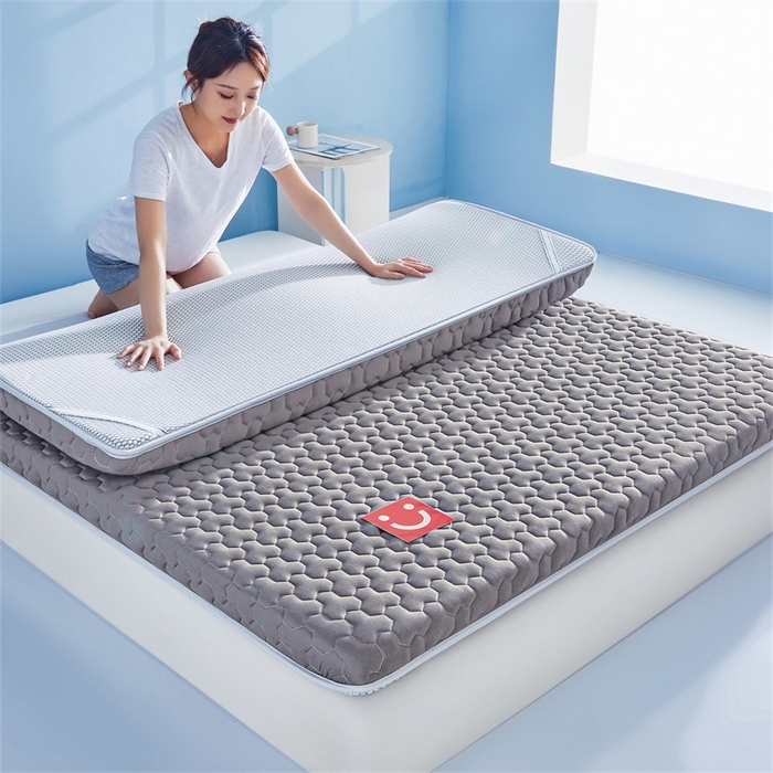 91家纺网 家纺一手货源 找家纺 芊梵床垫 2025新款A类牛奶丝乳胶硬质棉床垫-成人款 笑脸-星辰灰